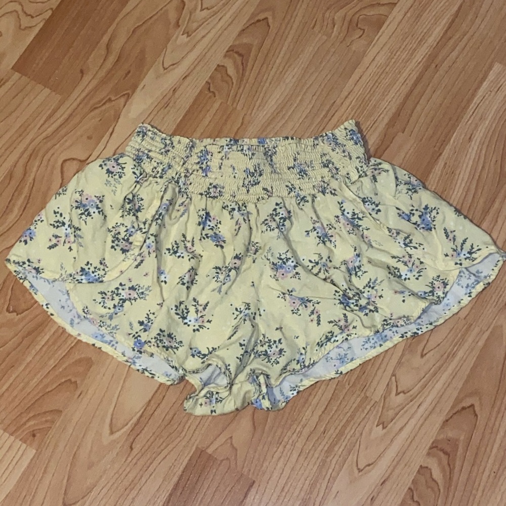 Garage shorts - Picture 1 of 1